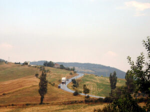 Strada per Acquaria